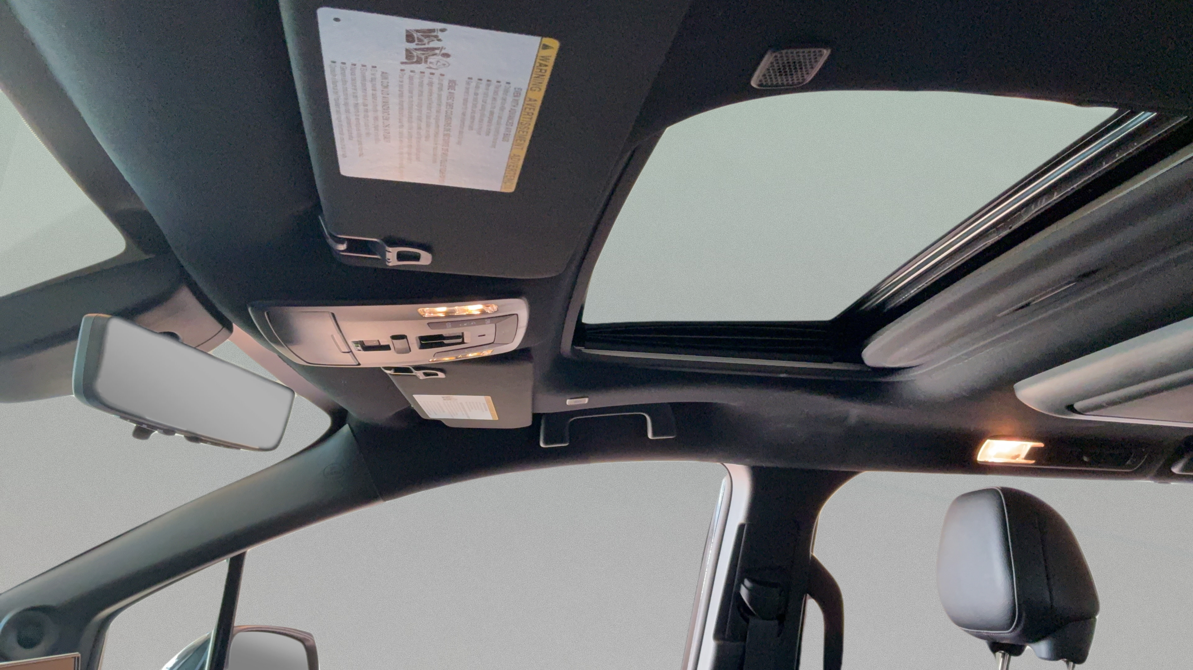 Certified 2025 Toyota Sienna Limited AWD/4WD image 24
