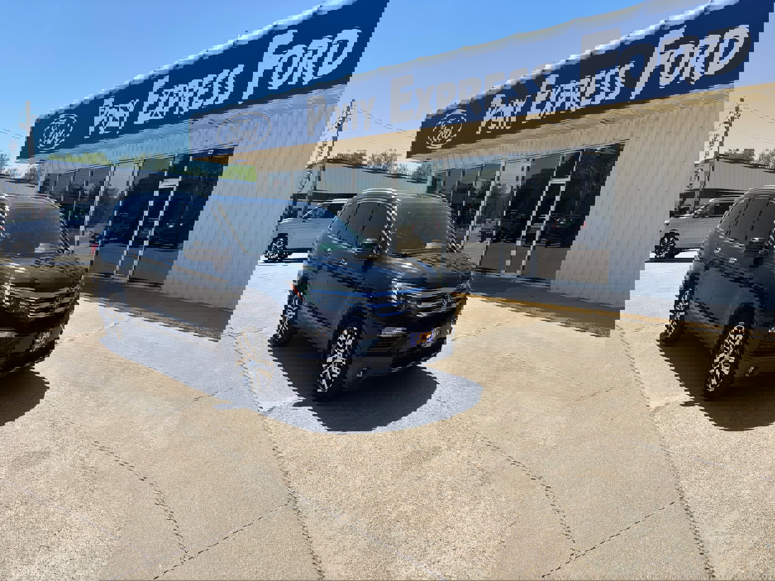 Used 2016 Honda Pilot Elite image 1