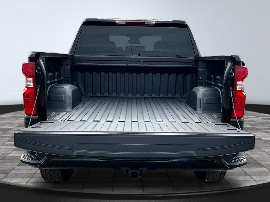 New 2026 Chevrolet Silverado 1500 Custom w/ LPO, Dark Essentials Package AWD/4WD image 10