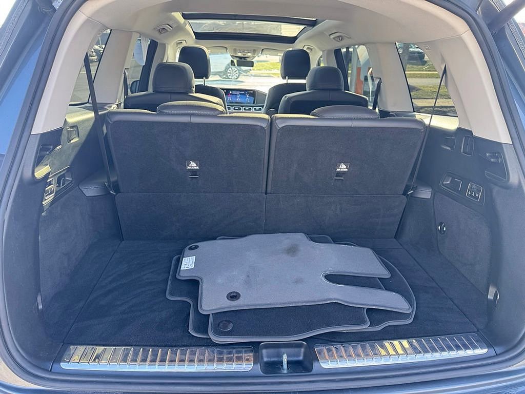 Used 2024 Mercedes-Benz GLS 450 4MATIC image 34