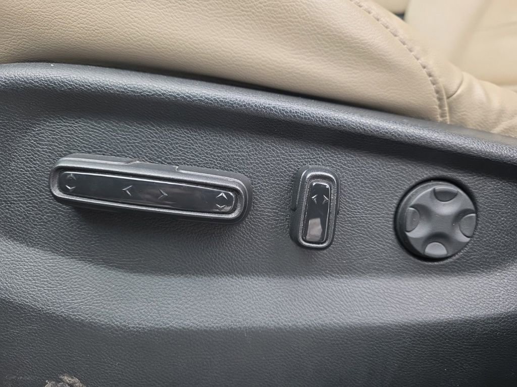 Used 2018 Honda CR-V EX-L image 11