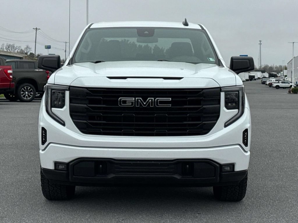 Used 2024 GMC Sierra 1500 Elevation w/ LPO, Elevation Black Package AWD/4WD image 28