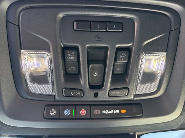 Used 2025 Chevrolet Silverado 1500 High Country image 24