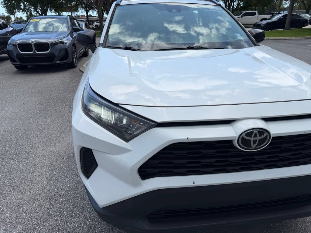Used 2021 Toyota RAV4 LE FWD image 13
