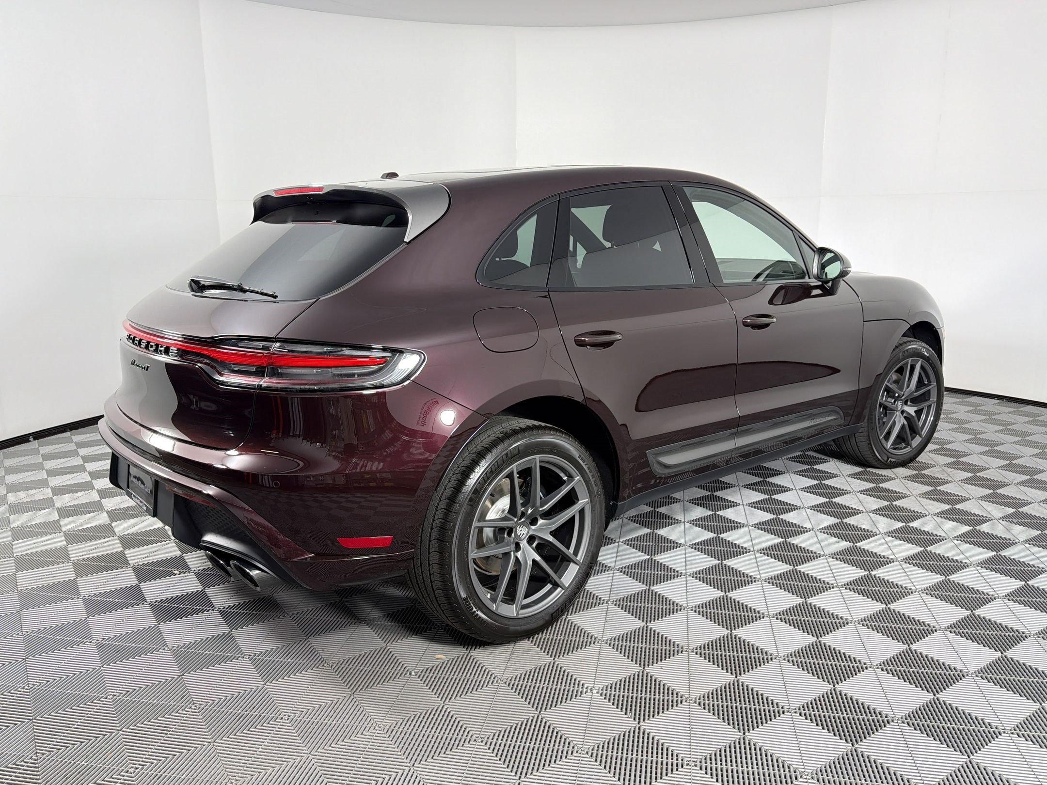 Used 2026 Porsche Macan Turbo AWD/4WD image 9