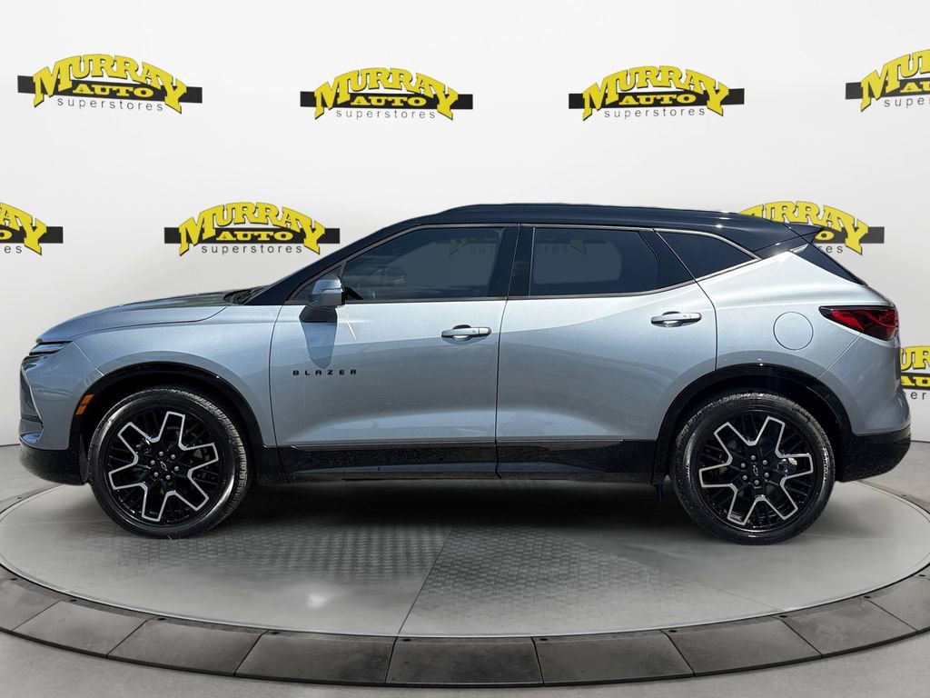 Used 2024 Chevrolet Blazer RS w/ Driver Confidence II Package FWD image 2