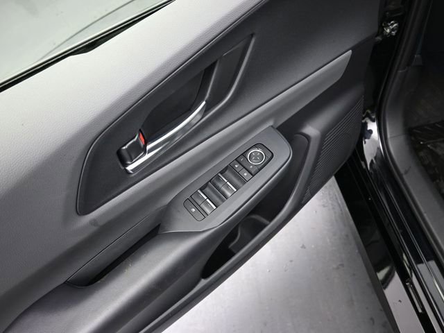 Used 2024 Toyota Prius XLE image 25