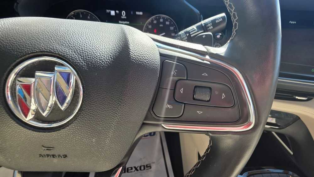 Used 2023 Buick Envision Avenir image 16