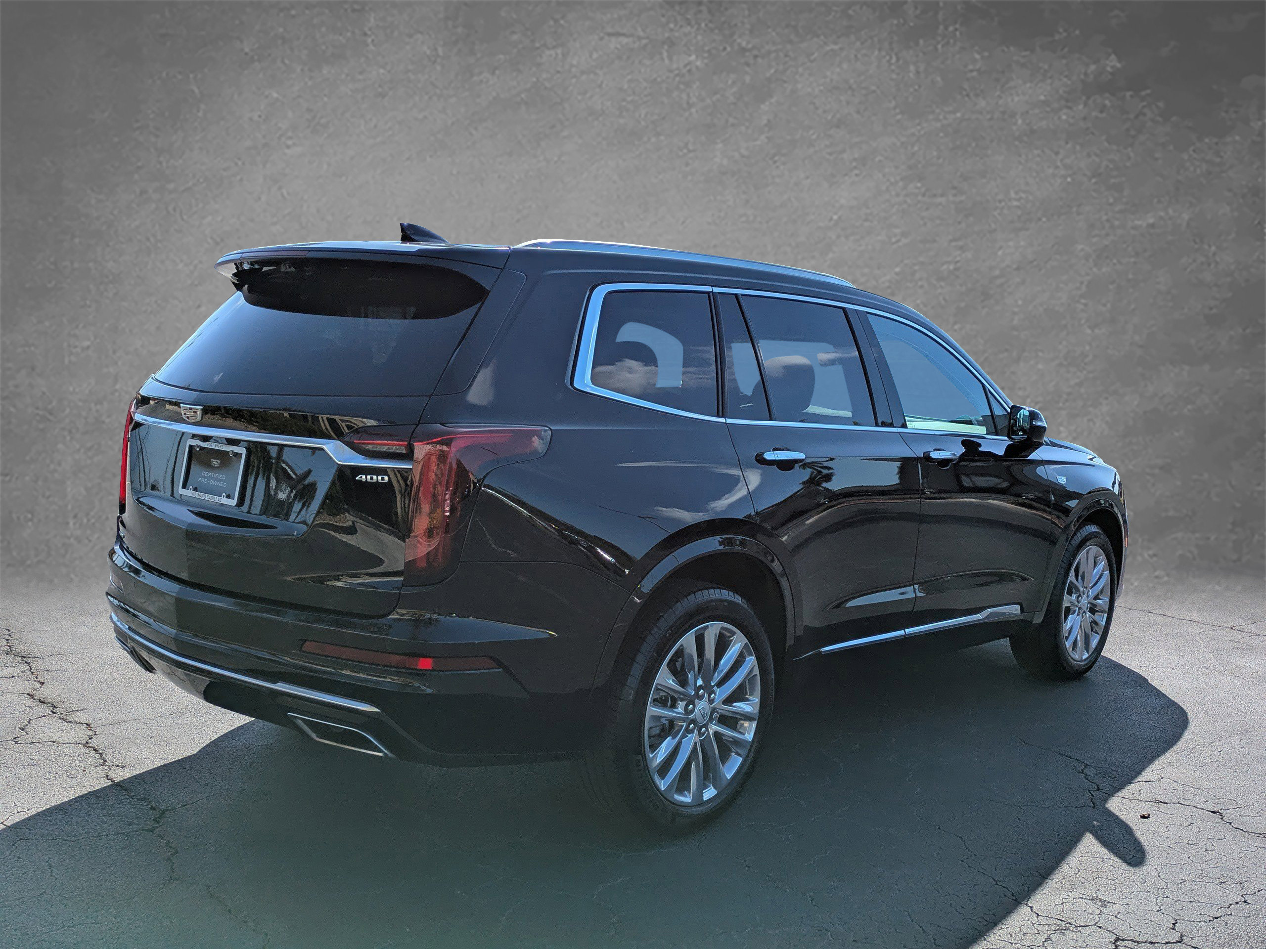 Certified 2024 Cadillac XT6 Premium Luxury w/ Technology Package image 6