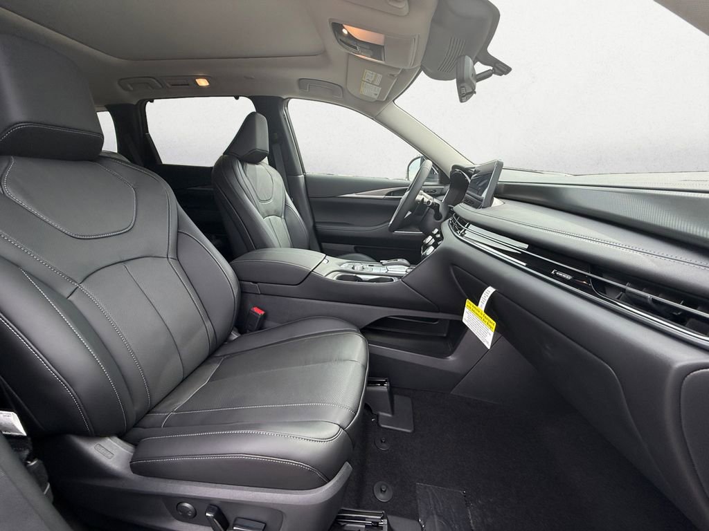 Used 2025 INFINITI QX60 Luxe w/ Vision Package AWD/4WD image 10