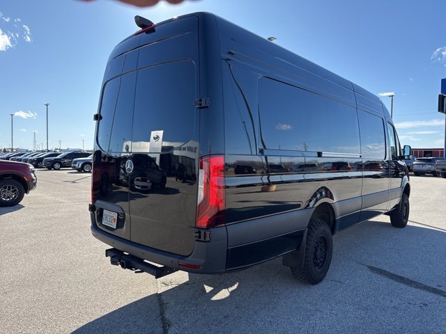 Used 2025 Mercedes-Benz Sprinter 2500 image 5
