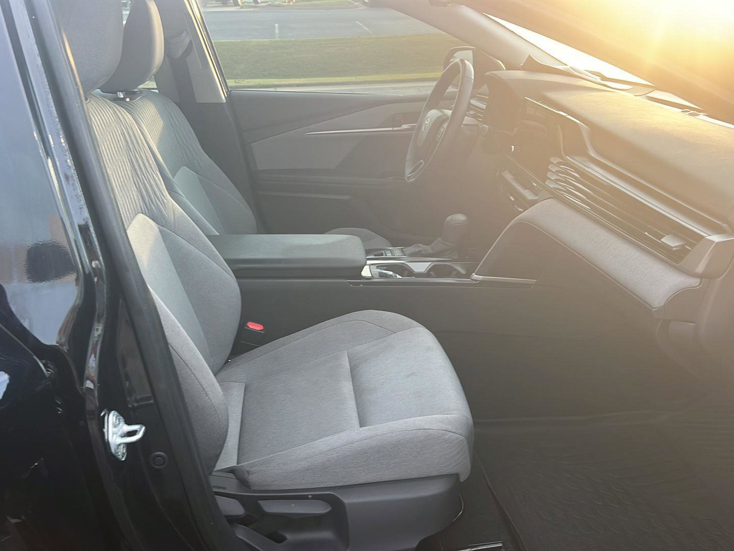 Used 2025 Toyota Camry LE w/ Convenience Package FWD image 13