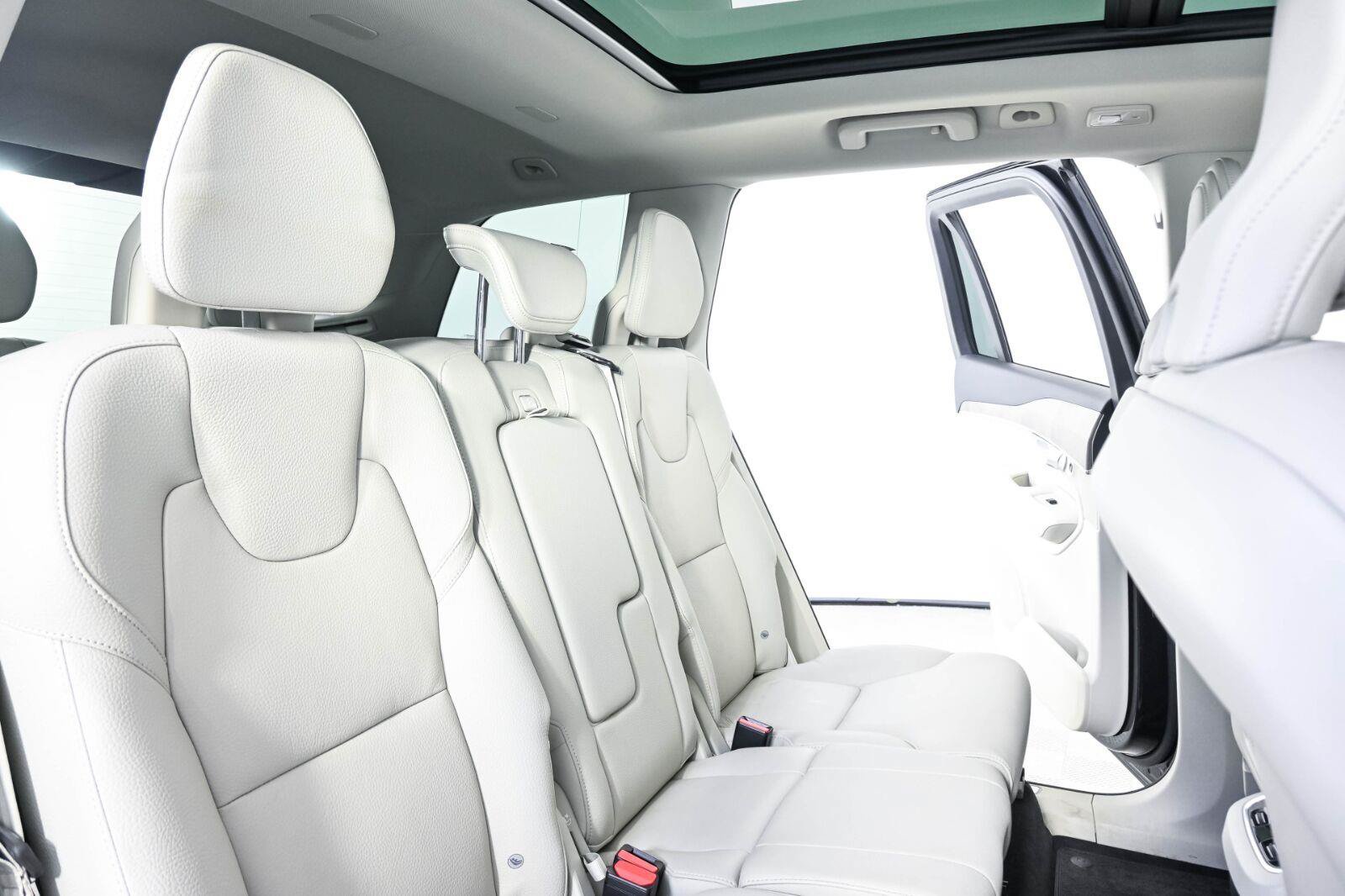 Certified 2023 Volvo XC90 B6 Plus AWD/4WD image 21
