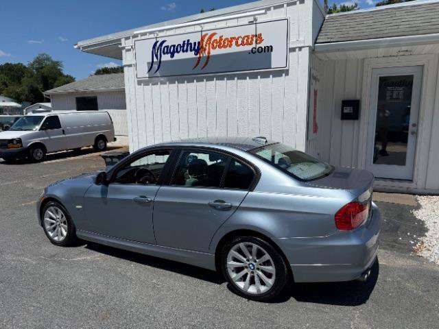 Used 2011 BMW 328i xDrive Sedan AWD/4WD image 12