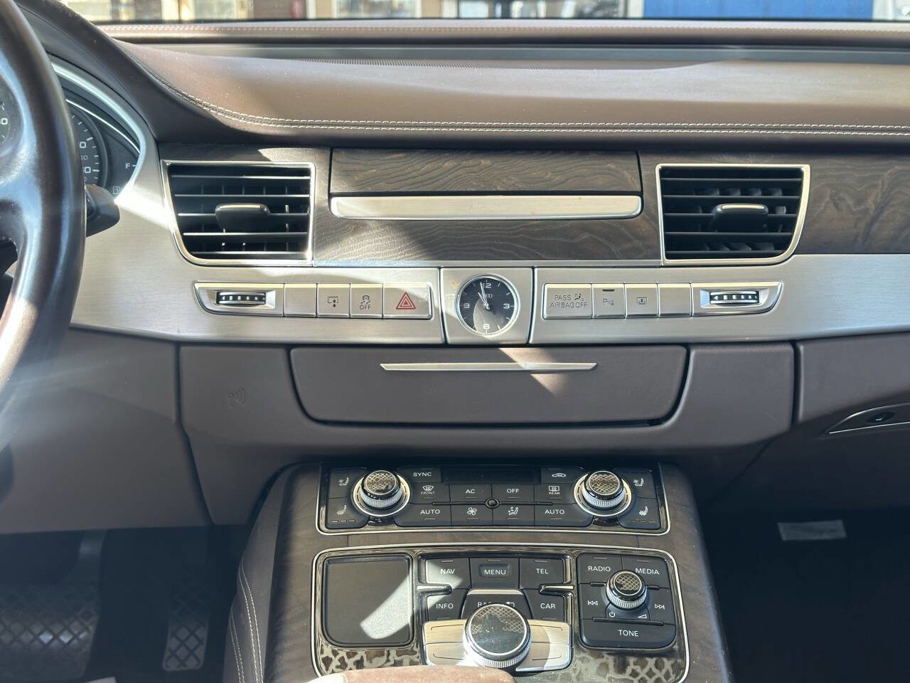 Used 2012 Audi A8 L 4.2 image 18