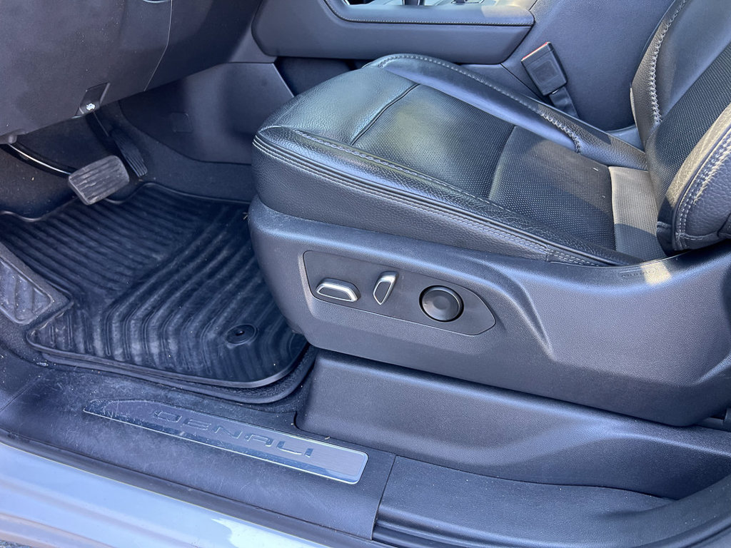Used 2023 GMC Sierra 1500 Denali AWD/4WD image 21