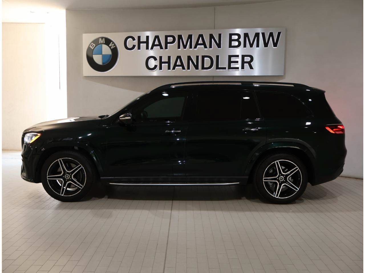 Used 2024 Mercedes-Benz GLS 450 4MATIC image 3