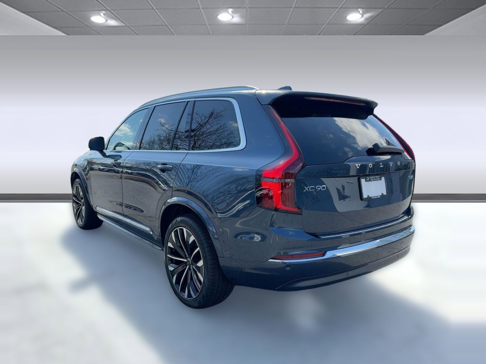 New 2026 Volvo XC90 T8 Ultra w/ Protection Package Premier image 3