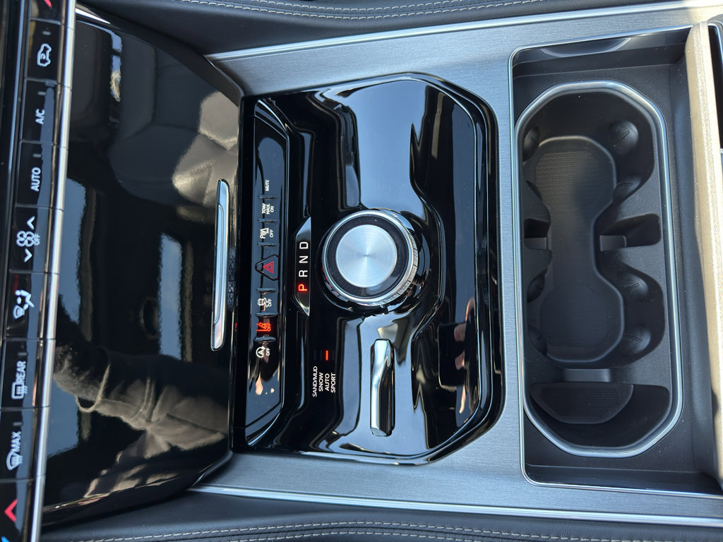 New 2026 Jeep Grand Wagoneer L Limited w/ Premium Group II image 22