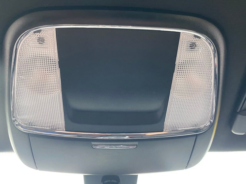 Used 2023 Dodge Charger SXT image 23