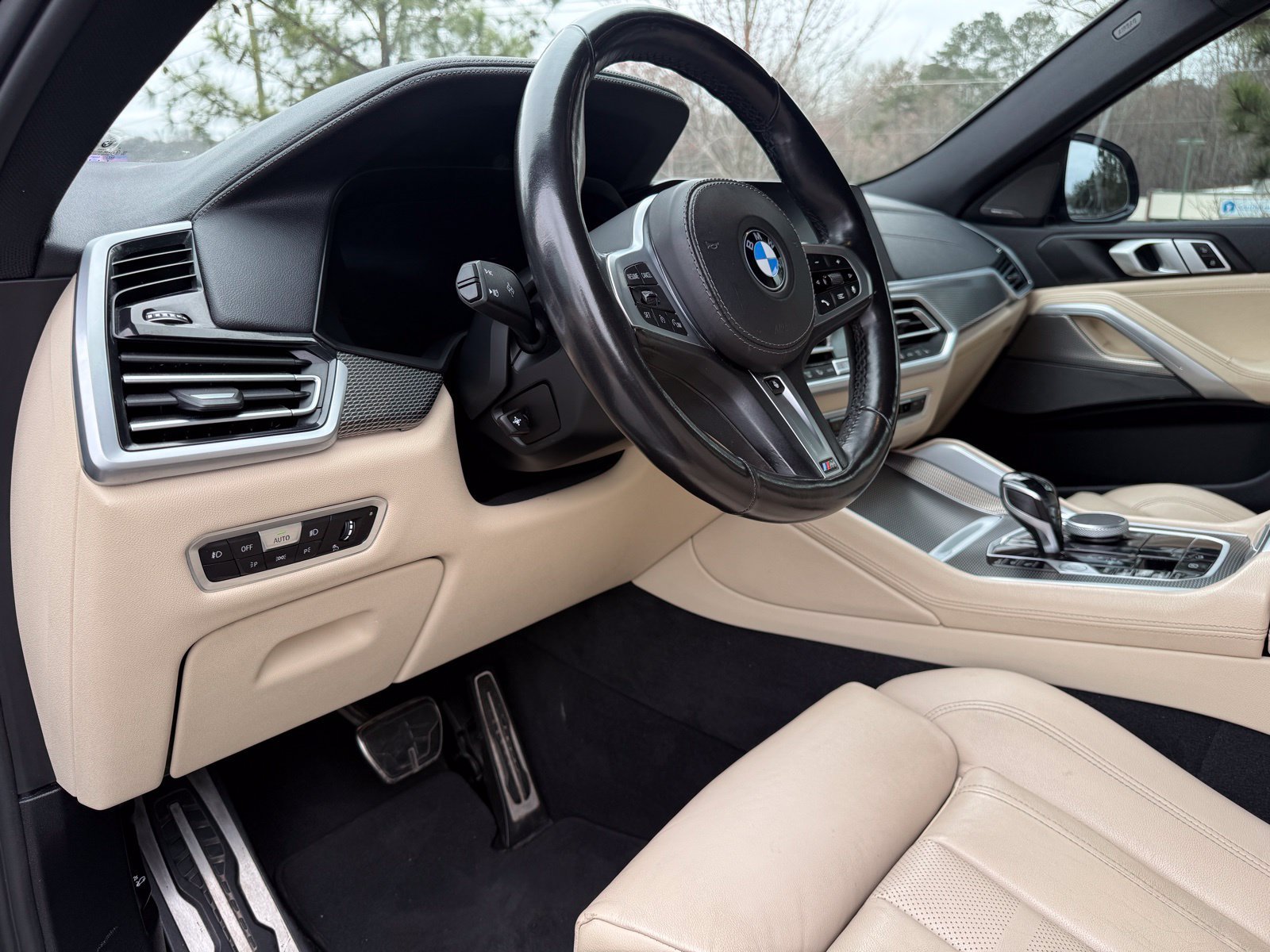 Used 2021 BMW X6 xDrive40i AWD/4WD image 21