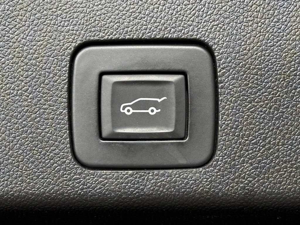 Used 2023 Buick Encore GX Select w/ Experience Buick Package FWD image 17