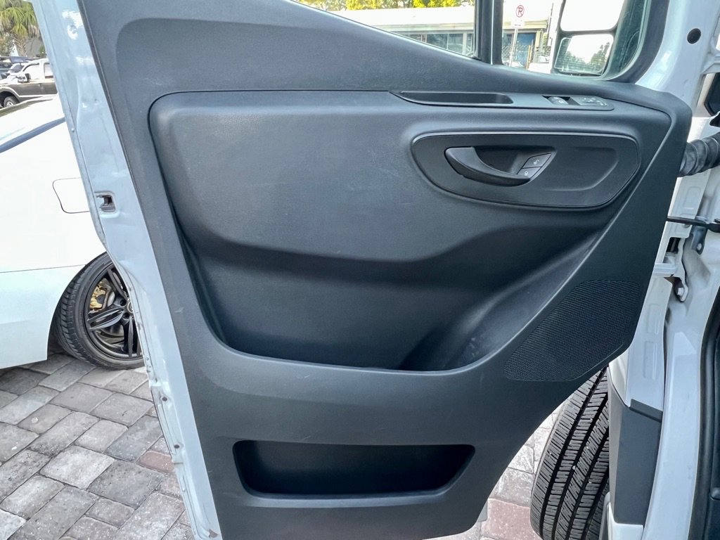 Used 2019 Freightliner Sprinter 2500 image 33