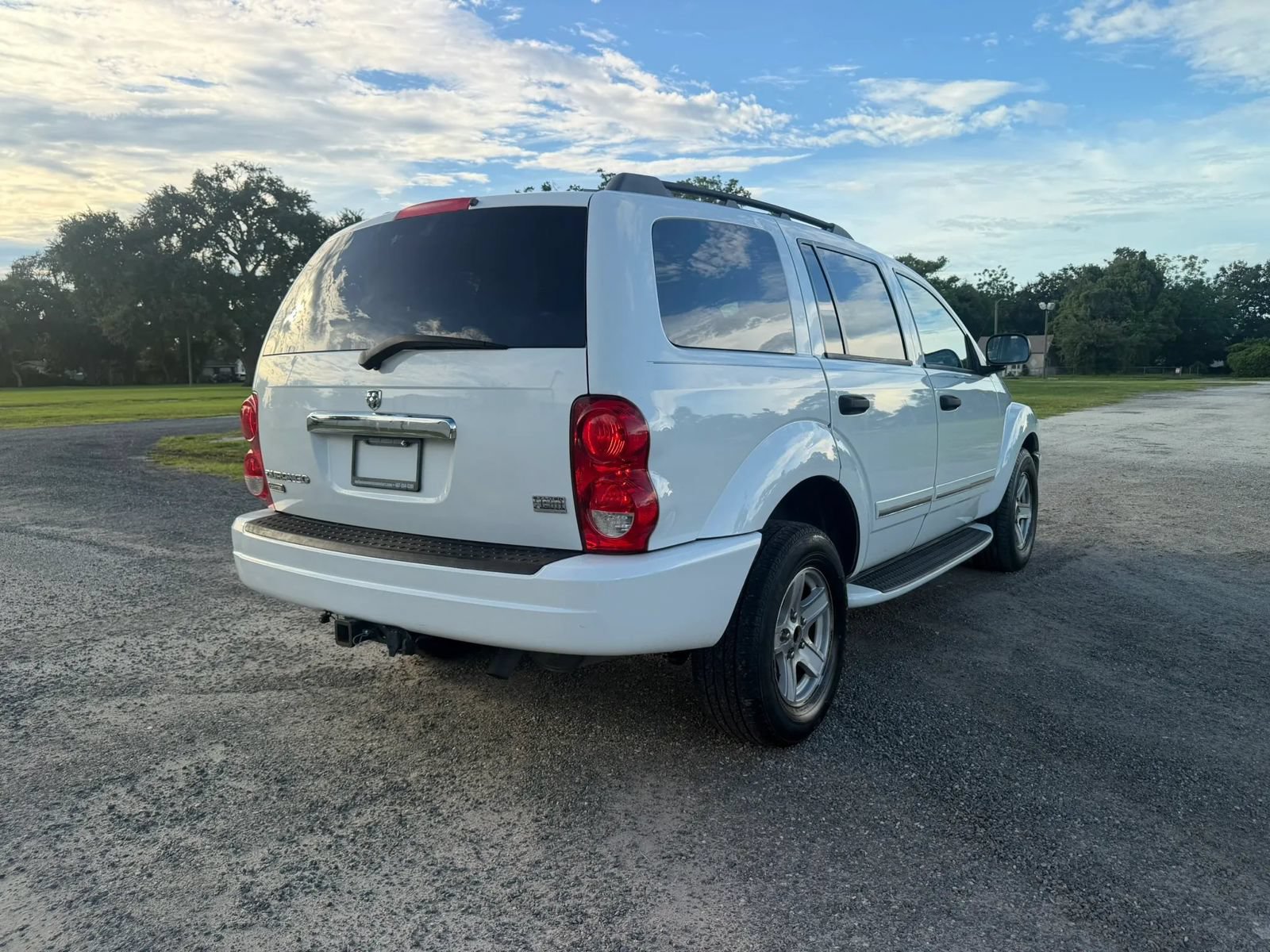 Used 2005 Dodge Durango Limited w/ Trailer Tow Group RWD image 5