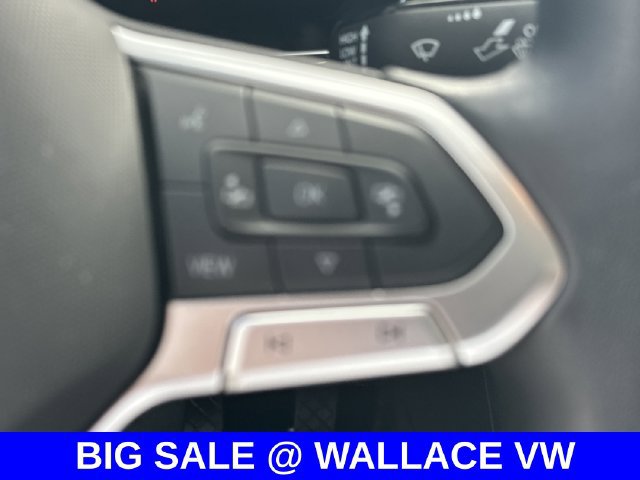 Certified 2024 Volkswagen Jetta SE w/ Panoramic Sunroof Package FWD image 22