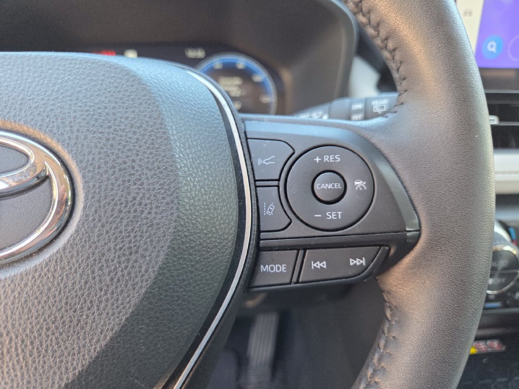 Certified 2023 Toyota RAV4 Limited FWD image 31