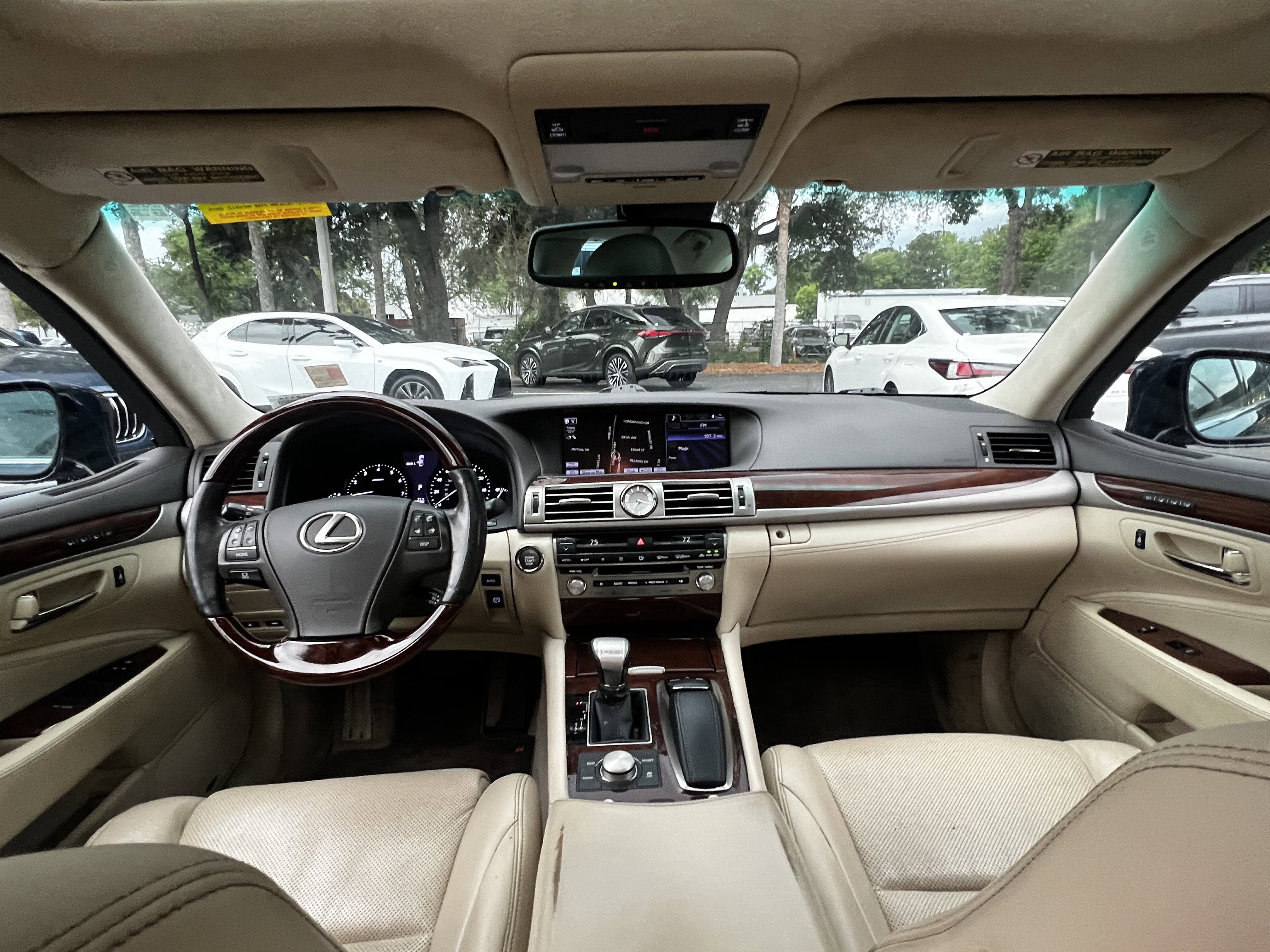 Used 2013 Lexus LS 460 L w/ Preferred Accessory Package RWD image 36