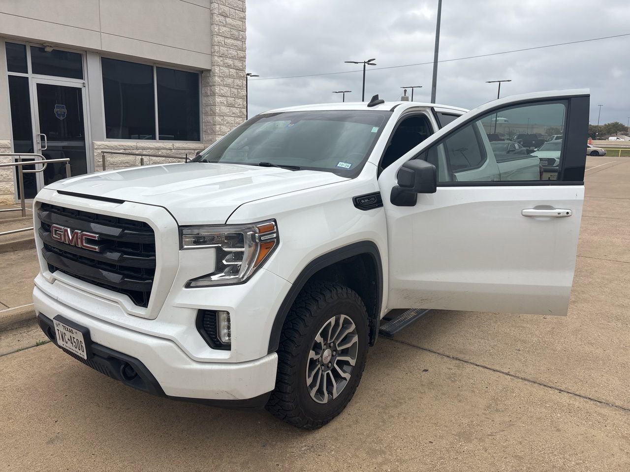 Used 2021 GMC Sierra 1500 Elevation w/ X31 Off-Road Package image 1