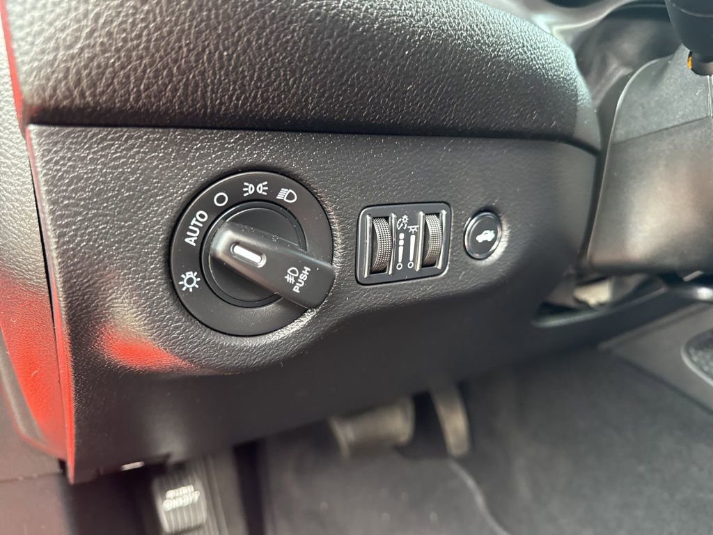 Used 2023 Dodge Challenger SXT w/ Blacktop Package image 14