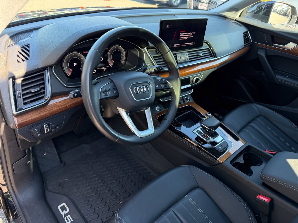Used 2023 Audi Q5 2.0T Premium Plus w/ Premium Plus Package AWD/4WD image 15