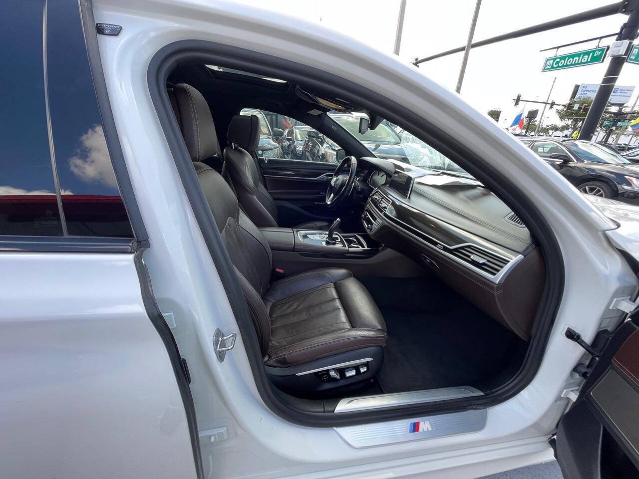 Used 2017 BMW 740i RWD image 19