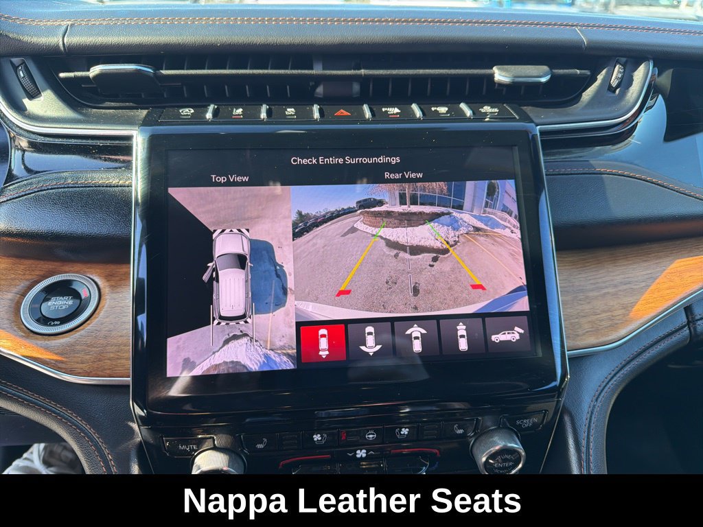 Used 2025 Jeep Grand Cherokee Summit AWD/4WD image 39