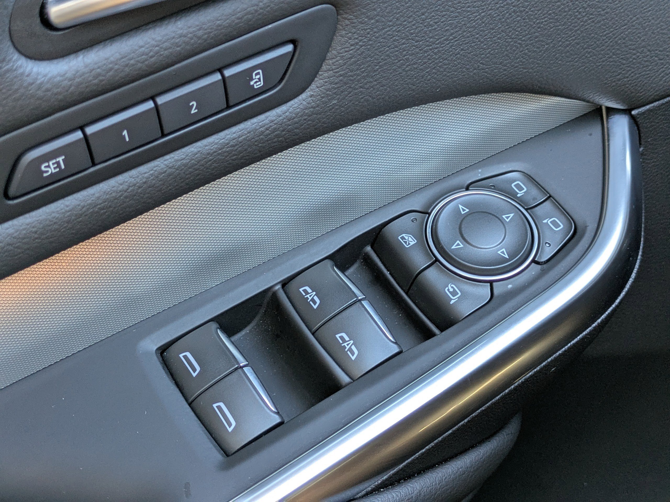 Used 2022 Cadillac XT4 Premium Luxury w/ Enhanced Visibility Package image 21