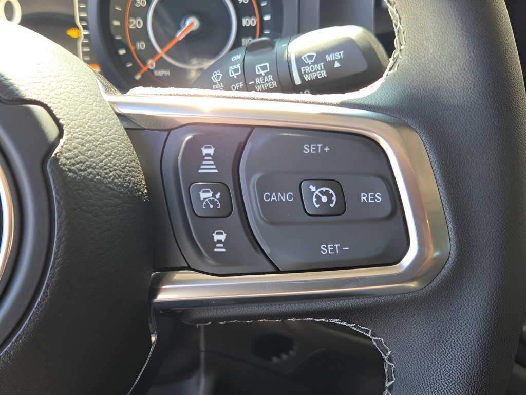 New 2026 Jeep Wrangler Unlimited Sahara AWD/4WD image 33