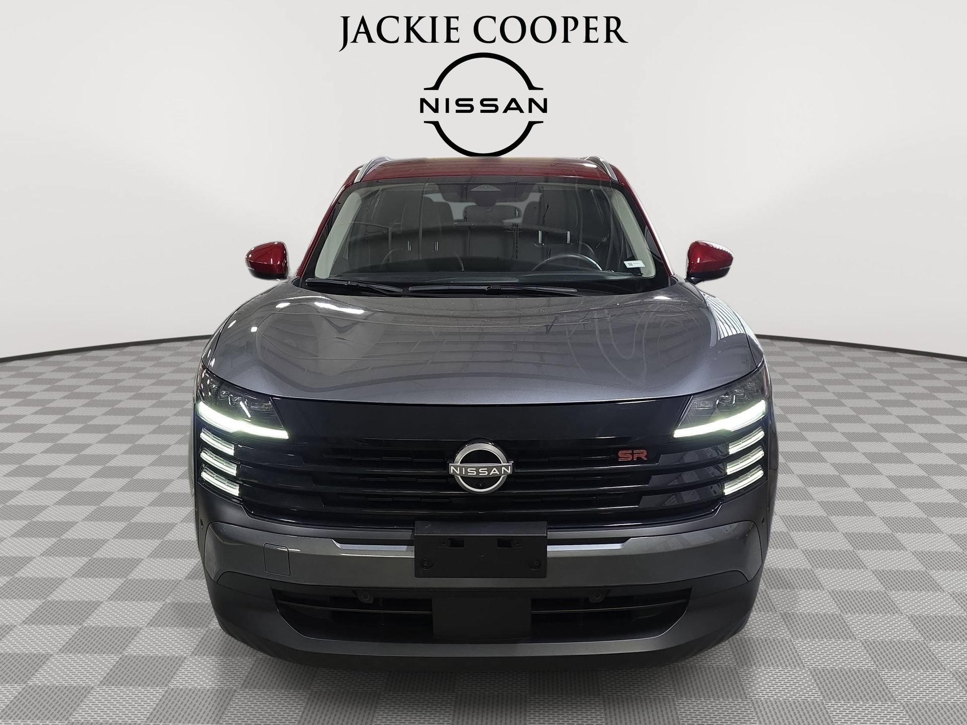 Used 2025 Nissan Kicks SR FWD image 2