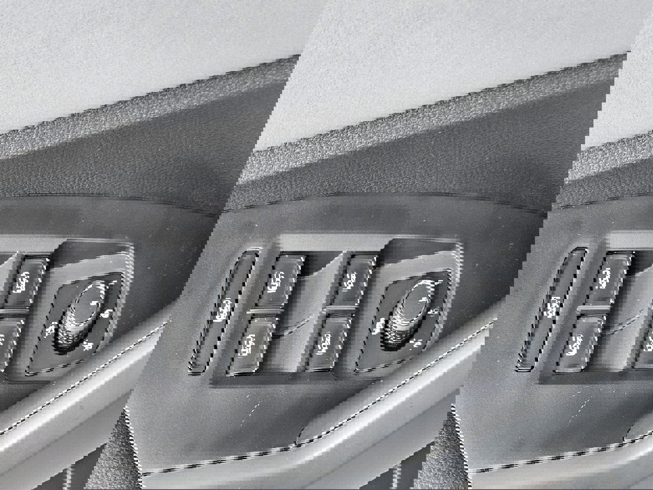 New 2025 Volkswagen Jetta SE image 18