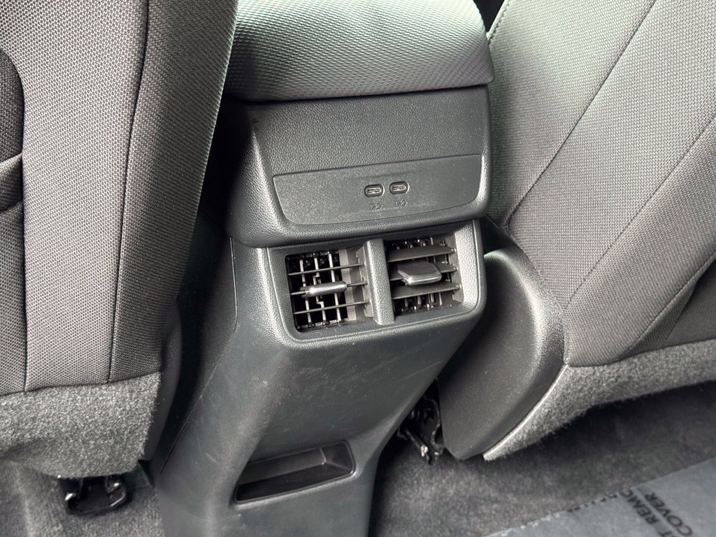 Used 2026 Chevrolet Equinox LT FWD image 37
