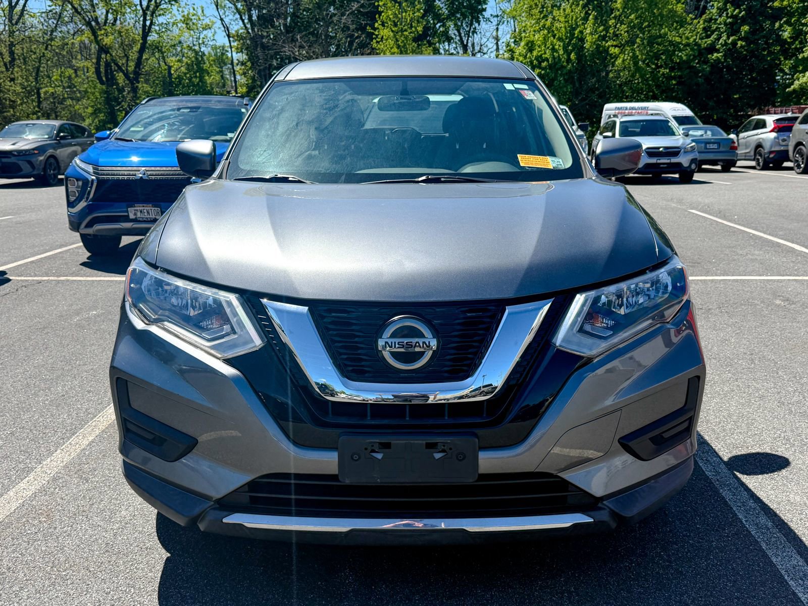 Used 2018 Nissan Rogue S AWD/4WD image 2