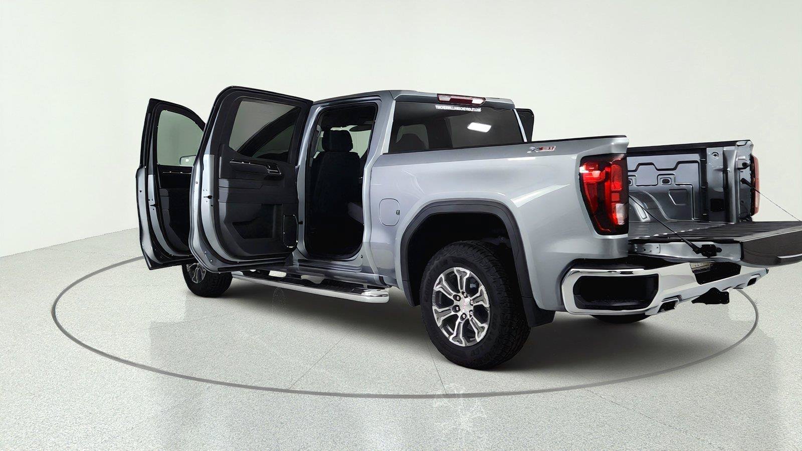 Used 2026 GMC Sierra 1500 SLE w/ X31 Off-Road Package AWD/4WD image 12