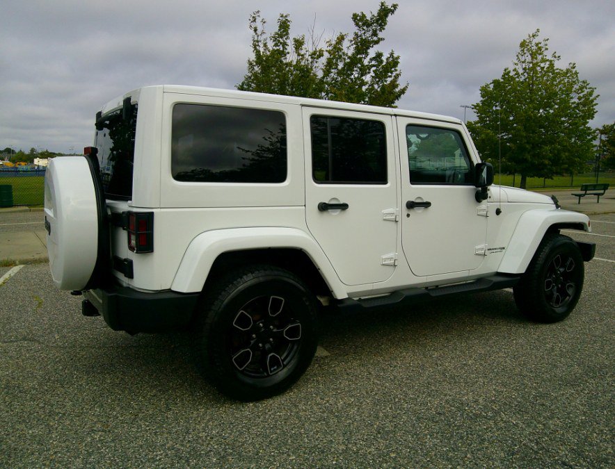Used 2018 Jeep Wrangler Unlimited Sahara AWD/4WD image 20