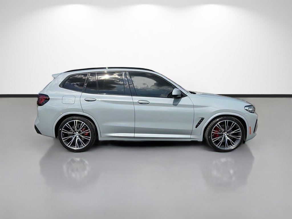 Used 2022 BMW X3 xDrive30i w/ M Sport Package 2 AWD/4WD image 2