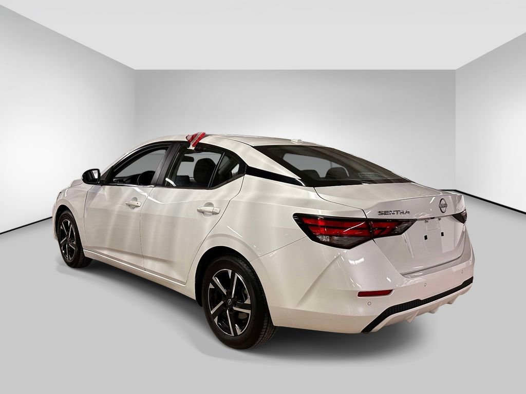Used 2024 Nissan Sentra SV FWD image 2
