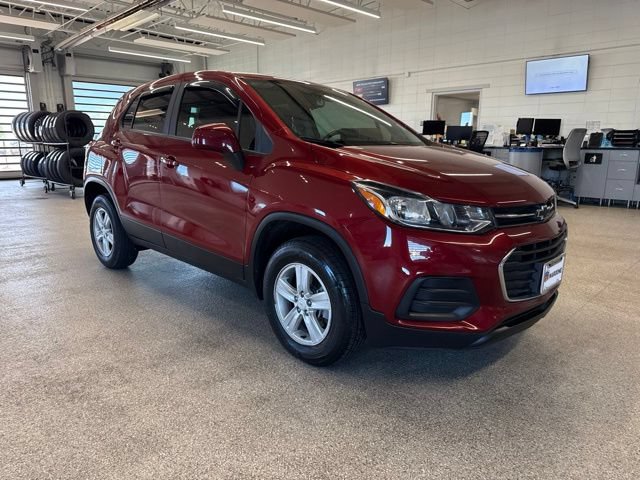 Used 2021 Chevrolet Trax LS w/ Tint and Cruise Package AWD/4WD image 3