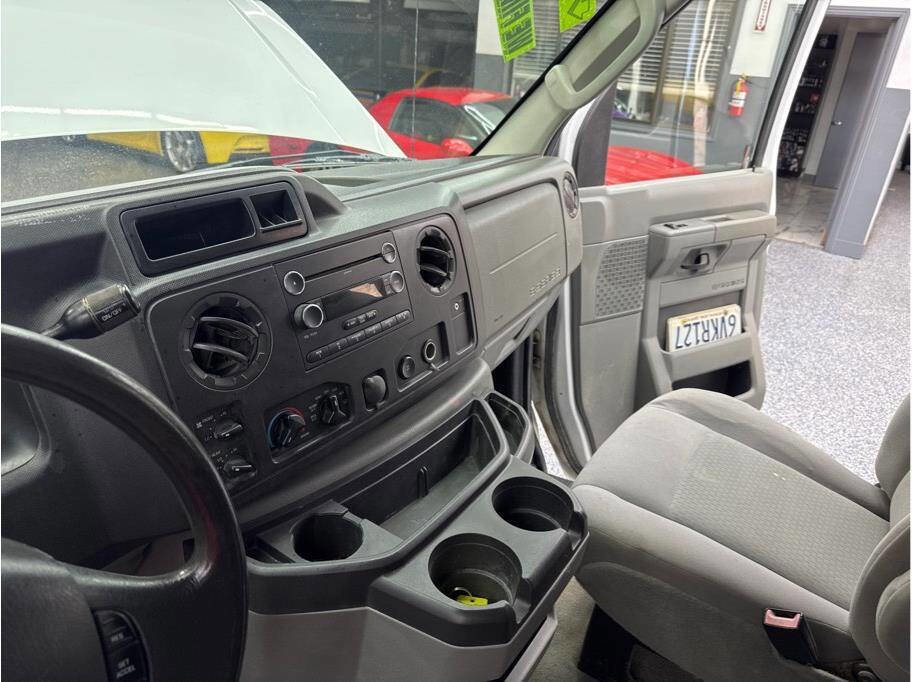 Used 2012 Ford E-350 and Econoline 350 XLT image 13