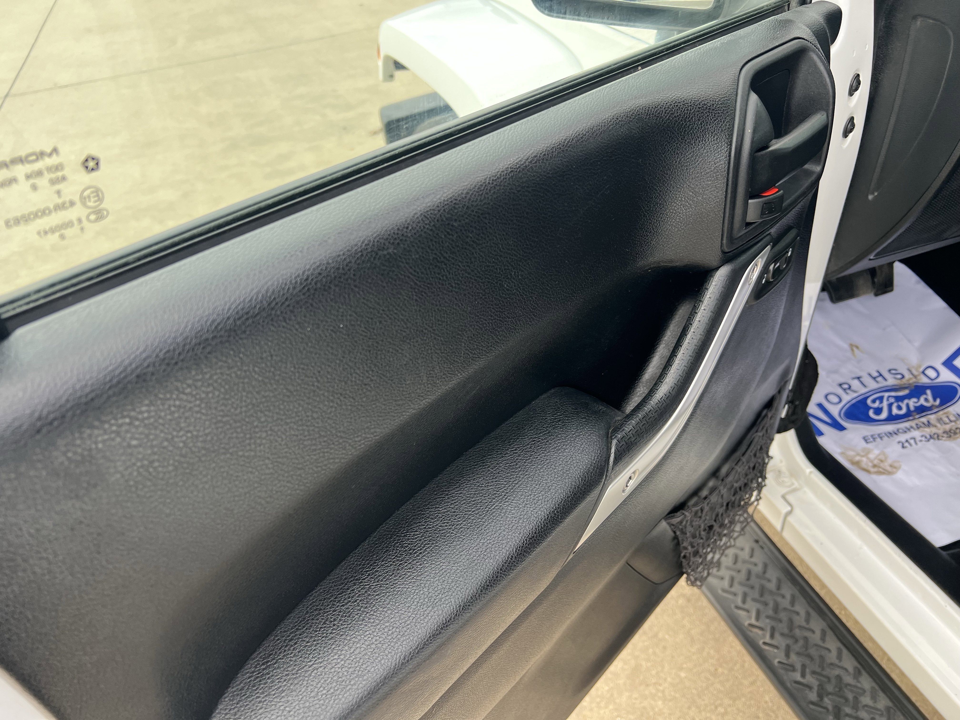 Used 2012 Jeep Wrangler Sahara image 24