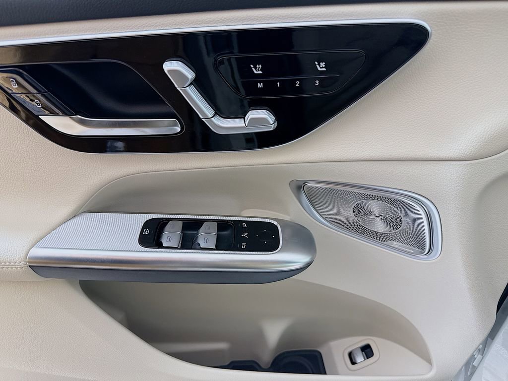 New 2026 Mercedes-Benz GLC 300 4MATIC image 18